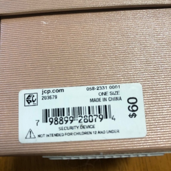 City Rocks Swarovski Crystals earring and necklace set new in box - Picture 2 of 4